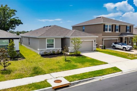 Casa en alquiler en Bradenton, Florida, 4 dormitorios, 189.99 m2 № 1853016 - foto 3