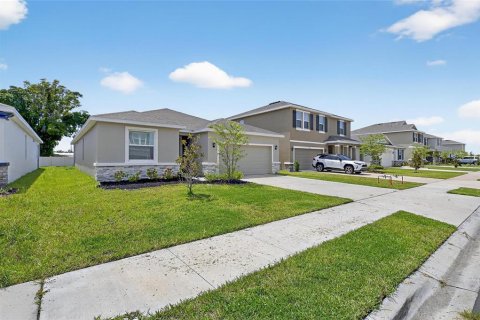 Casa en alquiler en Bradenton, Florida, 4 dormitorios, 189.99 m2 № 1853016 - foto 4