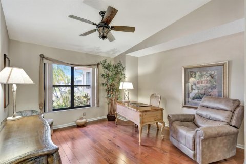 House in Royal Palm Beach, Florida 3 bedrooms, 222.04 sq.m. № 2303594 - photo 13