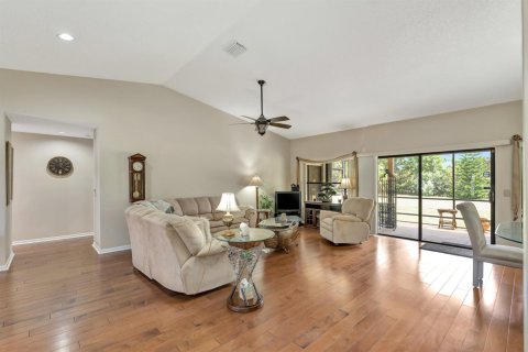 House in Royal Palm Beach, Florida 3 bedrooms, 222.04 sq.m. № 2303594 - photo 6