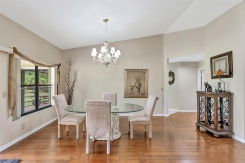 House in Royal Palm Beach, Florida 3 bedrooms, 222.04 sq.m. № 2303594 - photo 16