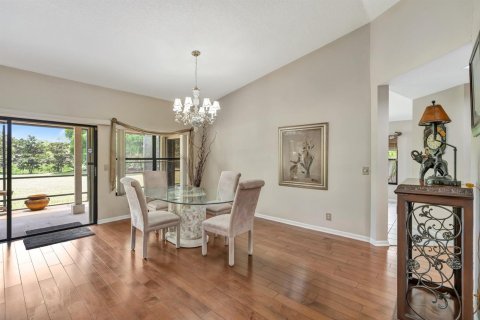 House in Royal Palm Beach, Florida 3 bedrooms, 222.04 sq.m. № 2303594 - photo 17