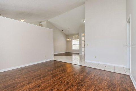 House in Orlando, Florida 4 bedrooms, 178.28 sq.m. № 1851071 - photo 4