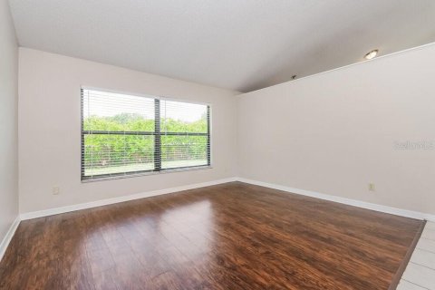 House in Orlando, Florida 4 bedrooms, 178.28 sq.m. № 1851071 - photo 3