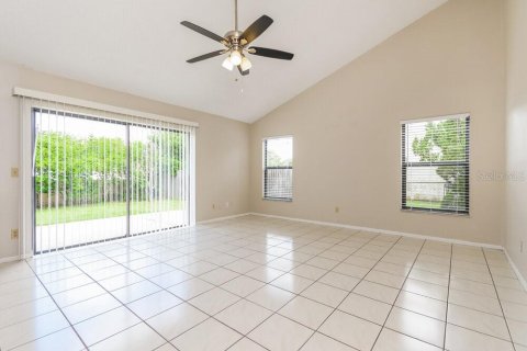 House in Orlando, Florida 4 bedrooms, 178.28 sq.m. № 1851071 - photo 8