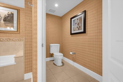 Condo in Four Corners, Florida, 1 bedroom № 2143455 - photo 25