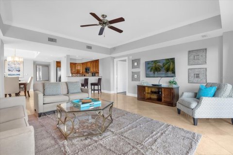 Condo in Four Corners, Florida, 1 bedroom № 2143455 - photo 14
