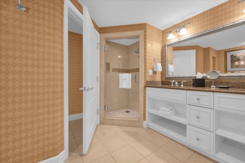 Condo in Four Corners, Florida, 1 bedroom № 2143455 - photo 24