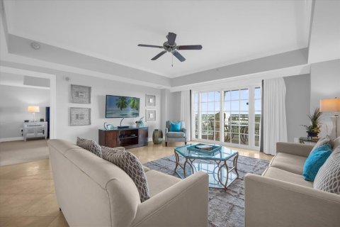 Condo in Four Corners, Florida, 1 bedroom № 2143455 - photo 11