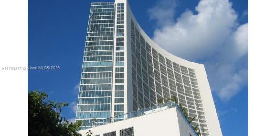 Condo in Miami, Florida, 2 bedrooms № 1577581