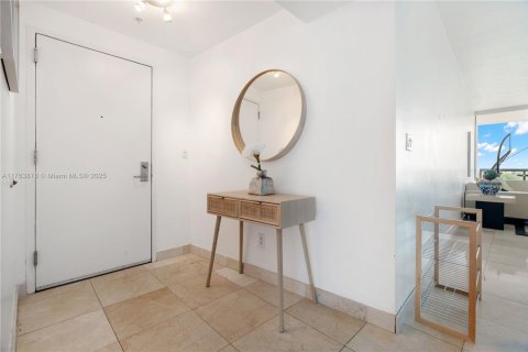 Condo in Miami, Florida, 2 bedrooms  № 1577581 - photo 22