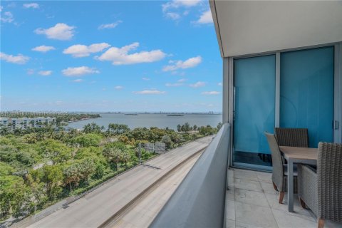 Condo in Miami, Florida, 2 bedrooms  № 1577581 - photo 4