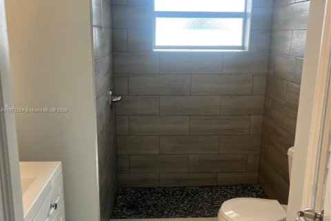 Condo in Miami, Florida, 2 bedrooms  № 1896026 - photo 5