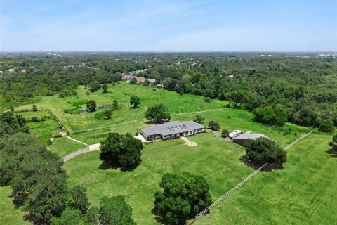 Villa ou maison à Oviedo, Floride 8 chambres, 532.98 m2 № 2229905
