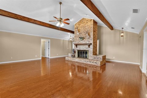 House in Winter Haven, Florida 4 bedrooms, 293.11 sq.m. № 2211195 - photo 8