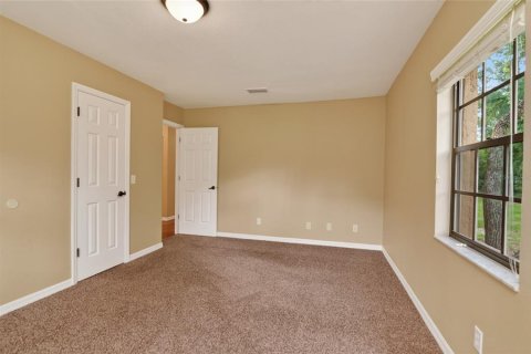 House in Winter Haven, Florida 4 bedrooms, 293.11 sq.m. № 2211195 - photo 25