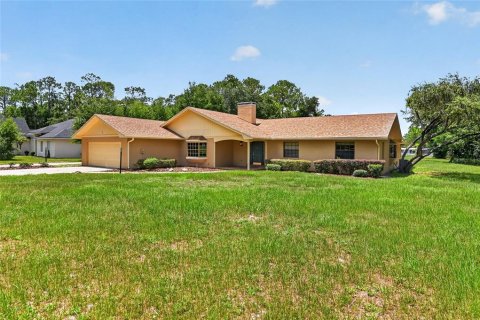 House in Winter Haven, Florida 4 bedrooms, 293.11 sq.m. № 2211195