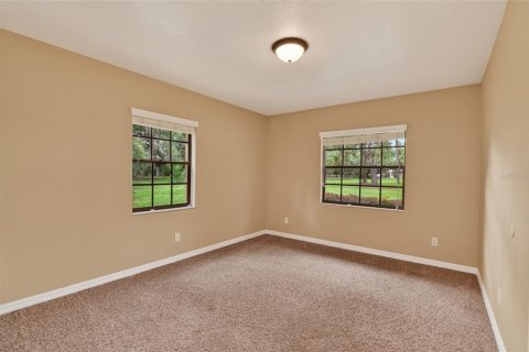 House in Winter Haven, Florida 4 bedrooms, 293.11 sq.m. № 2211195 - photo 24