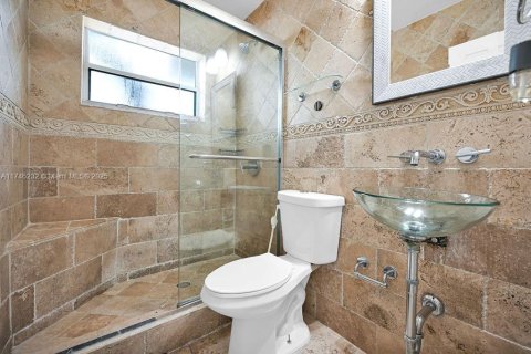 House in Hallandale Beach, Florida 2 bedrooms, 78.04 sq.m. № 1864926 - photo 18