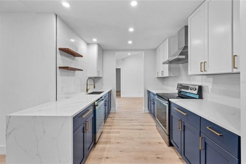 Casa en venta en Orlando, Florida, 3 dormitorios, 182.83 m2 № 1886796 - foto 7