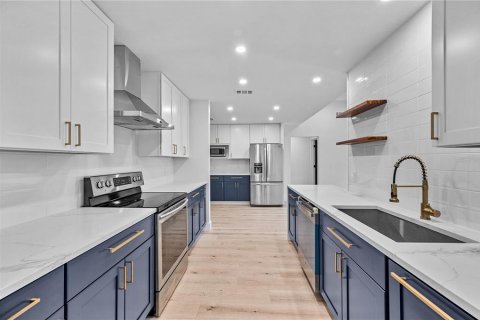 Casa en venta en Orlando, Florida, 3 dormitorios, 182.83 m2 № 1886796 - foto 5