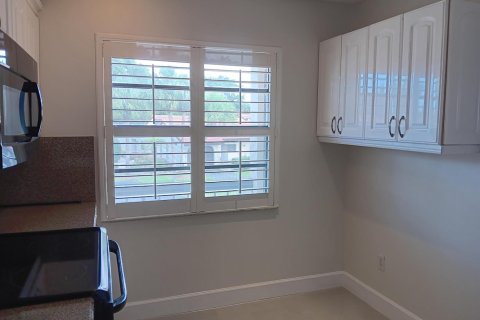 Condo in Boca Raton, Florida, 2 bedrooms № 2240850 - photo 16