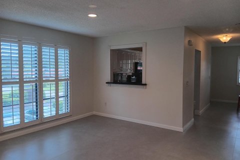 Condo in Boca Raton, Florida, 2 bedrooms № 2240850 - photo 6