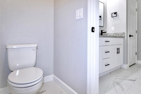 House in Sebring, Florida 3 bedrooms, 160.07 sq.m. № 2220968 - photo 20