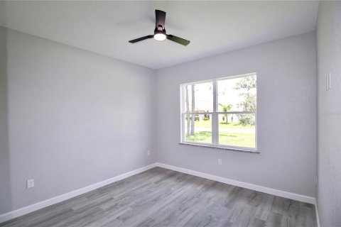House in Sebring, Florida 3 bedrooms, 160.07 sq.m. № 2220968 - photo 23