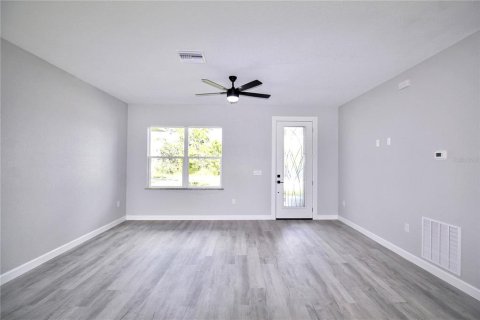 House in Sebring, Florida 3 bedrooms, 160.07 sq.m. № 2220968 - photo 9