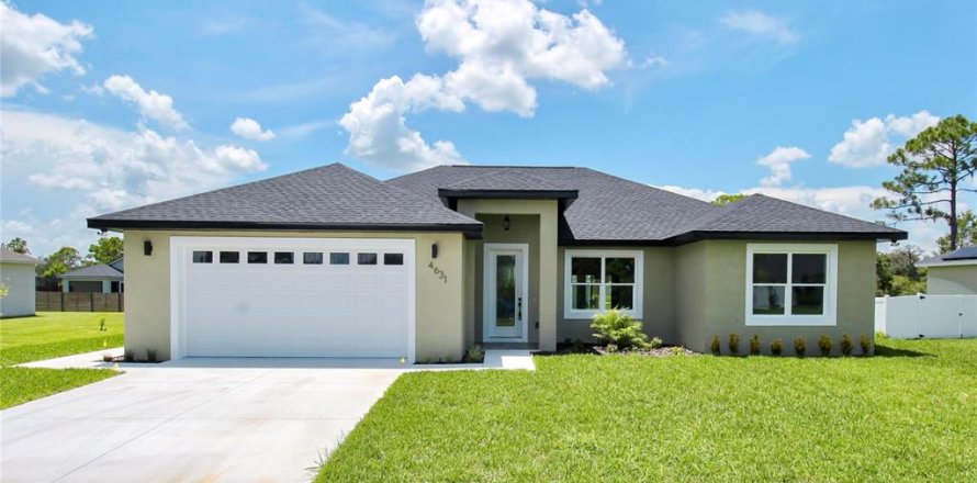 House in Sebring, Florida 3 bedrooms, 160.07 sq.m. № 2220968