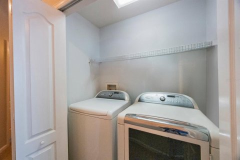 Adosado en venta en Brandon, Florida, 3 dormitorios, 159.61 m2 № 1822562 - foto 24