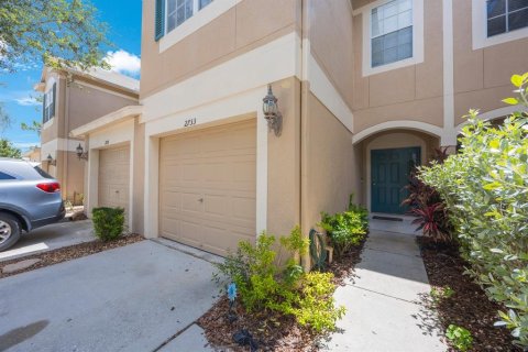 Adosado en venta en Brandon, Florida, 3 dormitorios, 159.61 m2 № 1822562 - foto 2