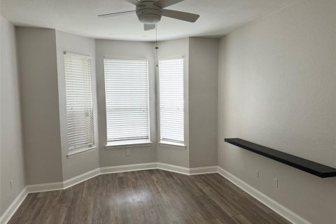 Condo in Orlando, Florida, 2 bedrooms № 2231962 - photo 12