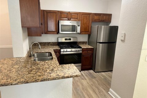 Condo in Orlando, Florida, 2 bedrooms № 2231962 - photo 6