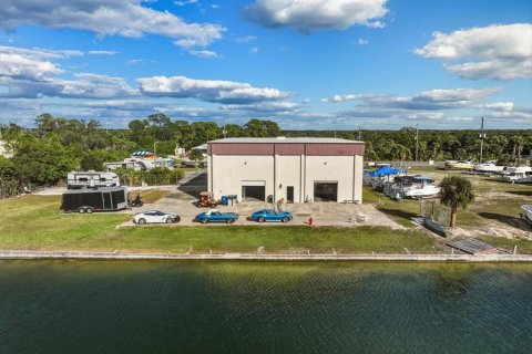 Commercial property in Hernando Beach, Florida № 2205019 - photo 16