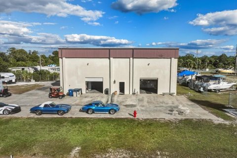 Commercial property in Hernando Beach, Florida № 2205019 - photo 17