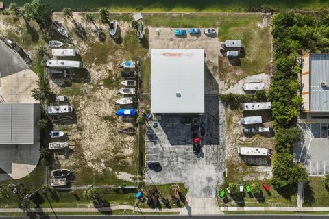 Commercial property in Hernando Beach, Florida № 2205019 - photo 9