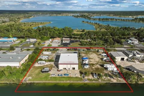 Commercial property in Hernando Beach, Florida № 2205019 - photo 5