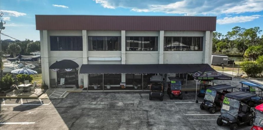Commercial property in Hernando Beach, Florida № 2205019