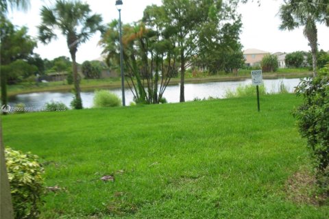 Touwnhouse à vendre à Homestead, Floride: 2 chambres, 98.94 m2 № 1937006 - photo 10