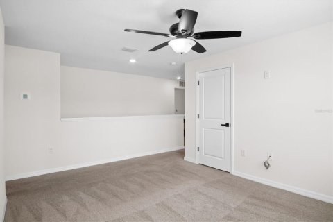 Casa en alquiler en Wildwood, Florida, 5 dormitorios, 241.92 m2 № 1915880 - foto 2