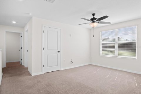 Villa ou maison à louer à Wildwood, Floride: 5 chambres, 241.92 m2 № 1915880 - photo 3