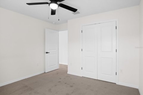 Casa en alquiler en Wildwood, Florida, 5 dormitorios, 241.92 m2 № 1915880 - foto 9