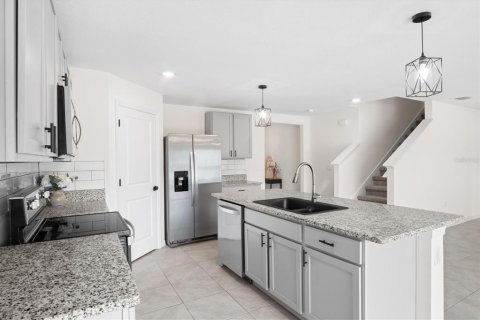 Casa en alquiler en Wildwood, Florida, 5 dormitorios, 241.92 m2 № 1915880 - foto 27