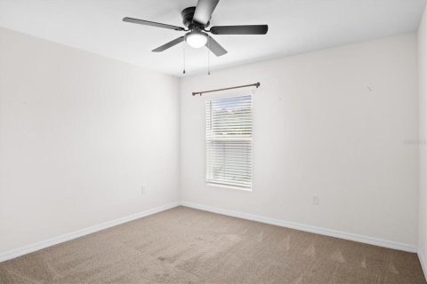 Villa ou maison à louer à Wildwood, Floride: 5 chambres, 241.92 m2 № 1915880 - photo 8