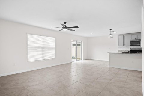 Casa en alquiler en Wildwood, Florida, 5 dormitorios, 241.92 m2 № 1915880 - foto 30