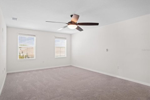 Casa en alquiler en Wildwood, Florida, 5 dormitorios, 241.92 m2 № 1915880 - foto 11