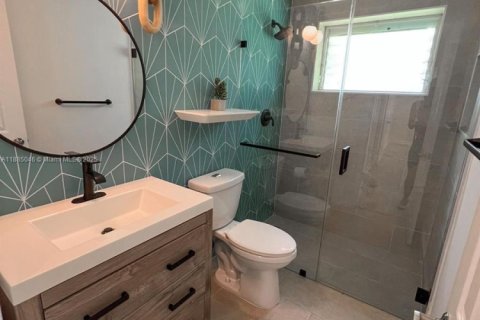 House in El Portal, Florida 3 bedrooms, 143.44 sq.m. № 1931479 - photo 7