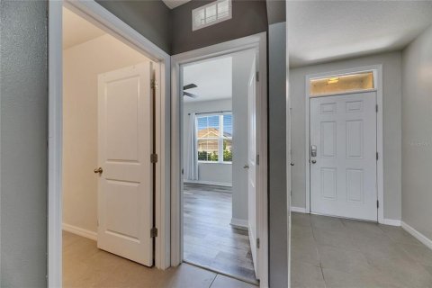 House in Riverview, Florida 4 bedrooms, 171.5 sq.m. № 1725402 - photo 4